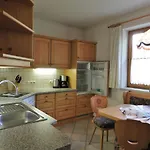 Haus Goldeck Lermoos