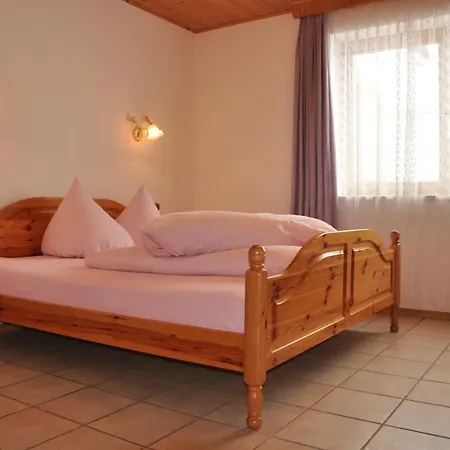 Apartment Haus Goldeck Lermoos