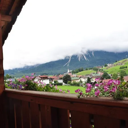 Haus Goldeck Apartment Lermoos