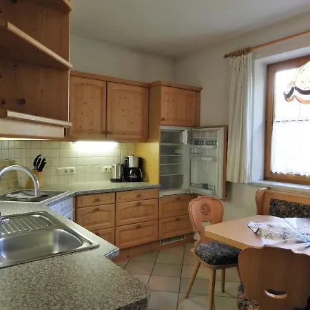 Haus Goldeck Lermoos