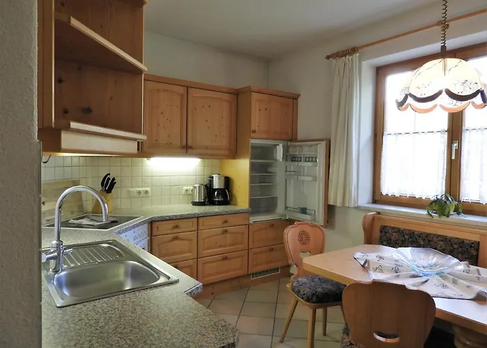 Haus Goldeck Lermoos