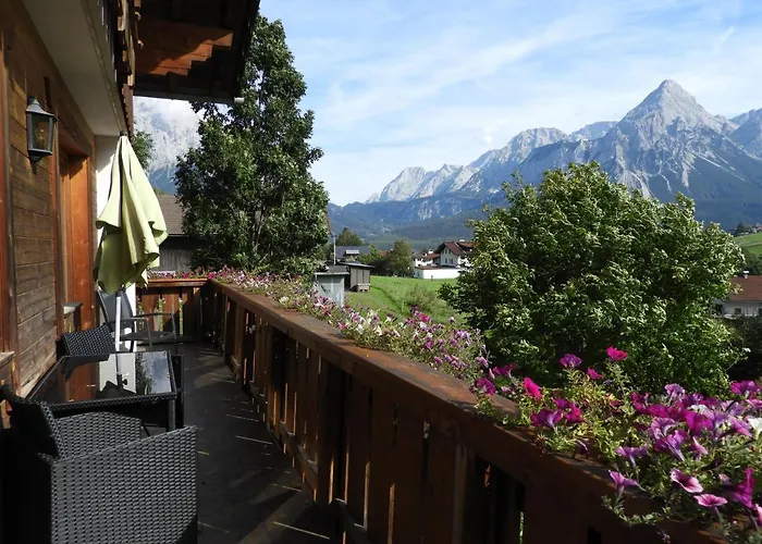 Haus Goldeck * Lermoos