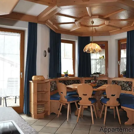 公寓 Haus Goldeck *