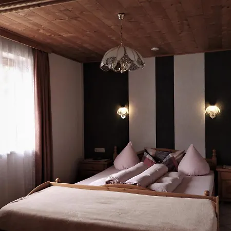 Haus Goldeck Apartament *