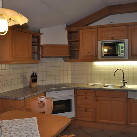 Apartament Haus Goldeck Lermoos