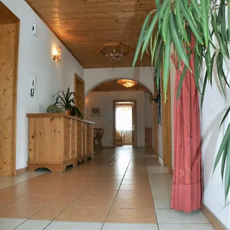 Haus Goldeck Lermoos